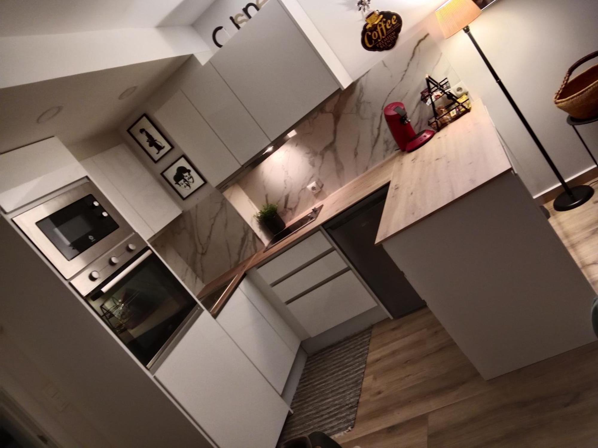 Suite Lay Сарагоса Екстериор снимка